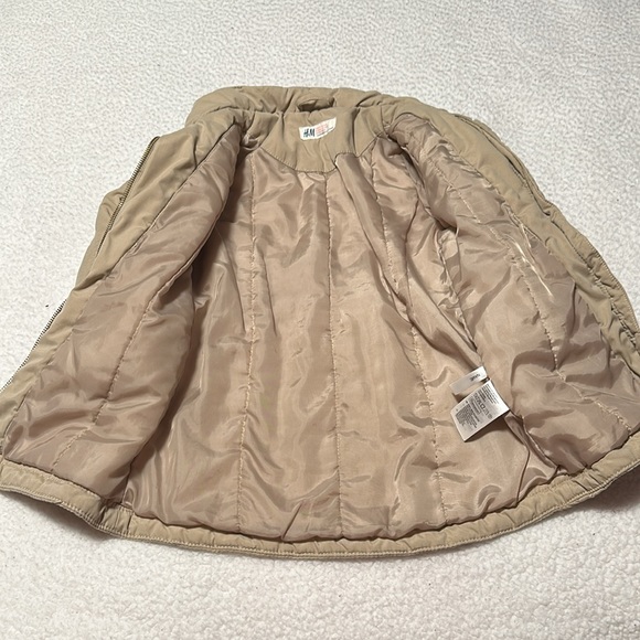 Little Girls H&M Tan Coat, EUC, Size 3-4Y - Picture 4 of 8
